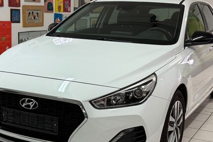 Hyundai i30 57.000 km 13.900 &euro; Mayen 56727