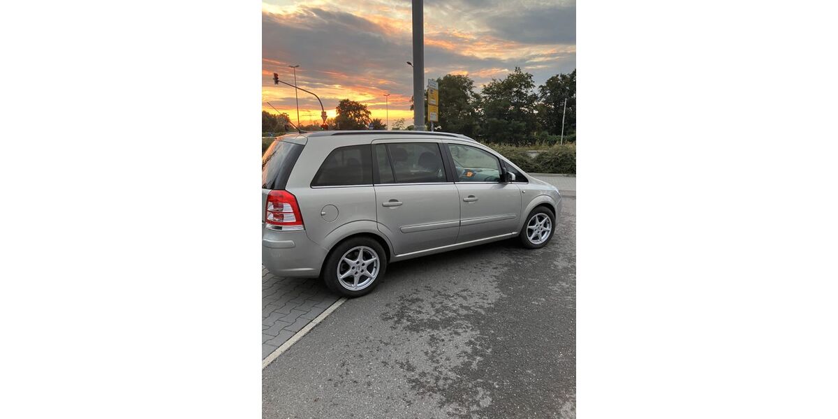 Opel Zafira 294.000 km 2.450 &euro; Berlin 12247