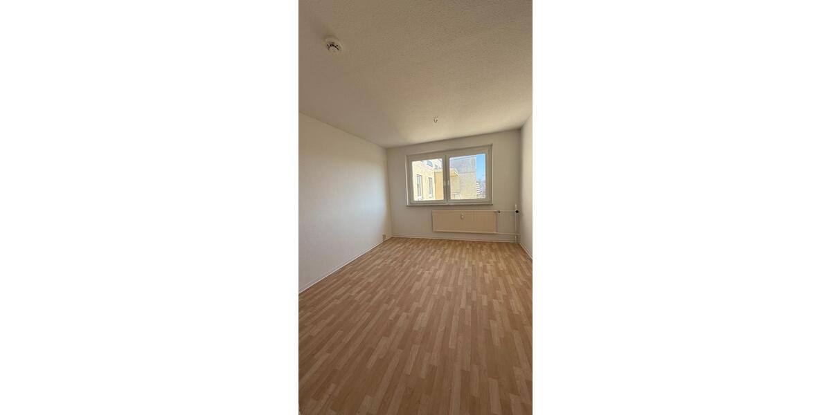 Etagenwohnung Blankenhain - 3 Zimmer, 68 m&sup2;, 410&euro; | Angebot:25440864