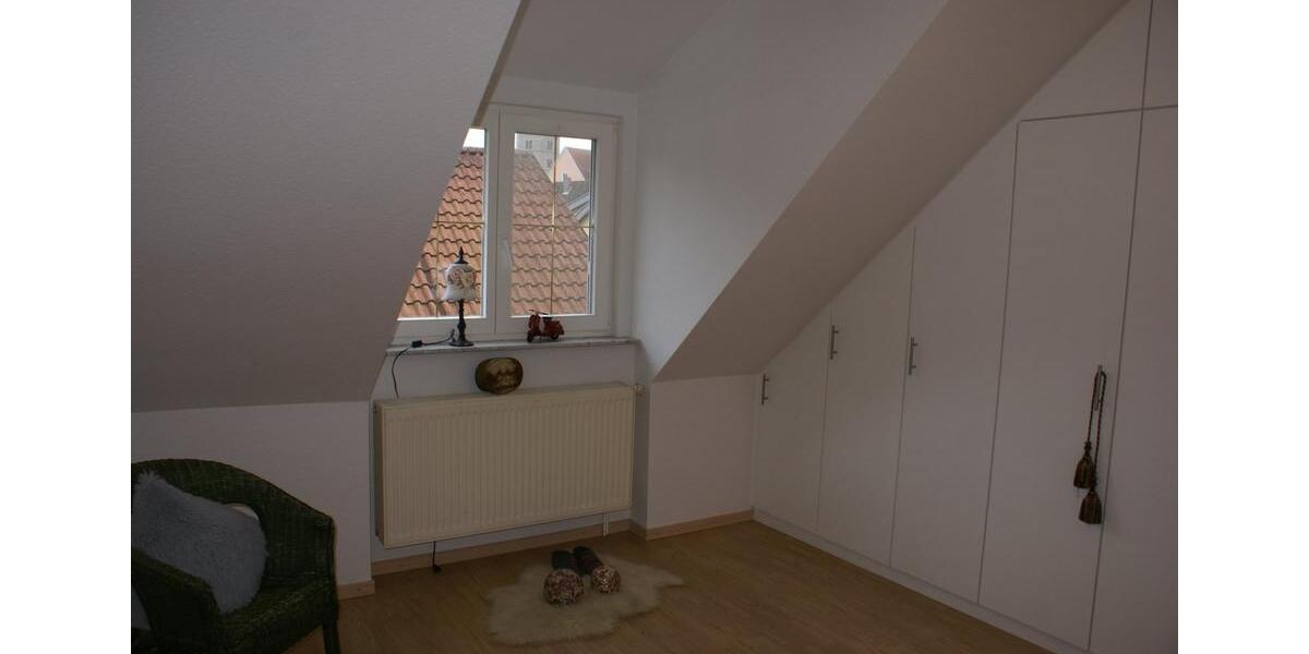 Reihenhaus Mellrichstadt - 4.5 Zimmer, 238 m&sup2;, 275.000&euro; | Angebot:25887667