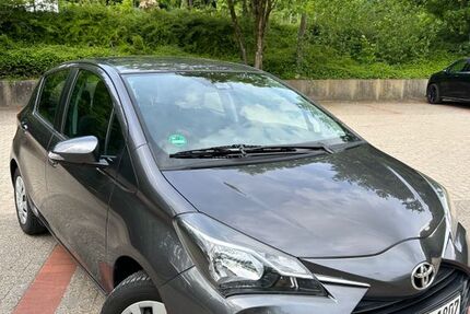 Toyota Yaris 76.500 km 9.250 &euro; Lienen 49536