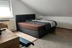 Großzügige 5-Zimmer-DG Wohnung in ruhiger Lage