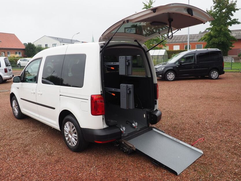 VW Caddy 41.893 km 33.890 € Südkirchen 59394