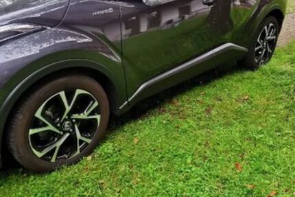 Toyota C-HR 32.500 km 17.900 &euro; Garmisch Partenkirchen 82467