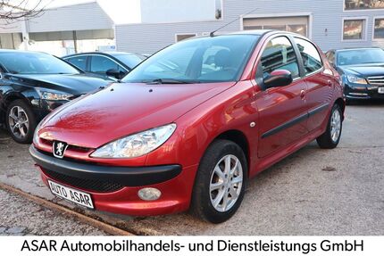Peugeot 206 124.000 km 980 &euro; Fürth 90763