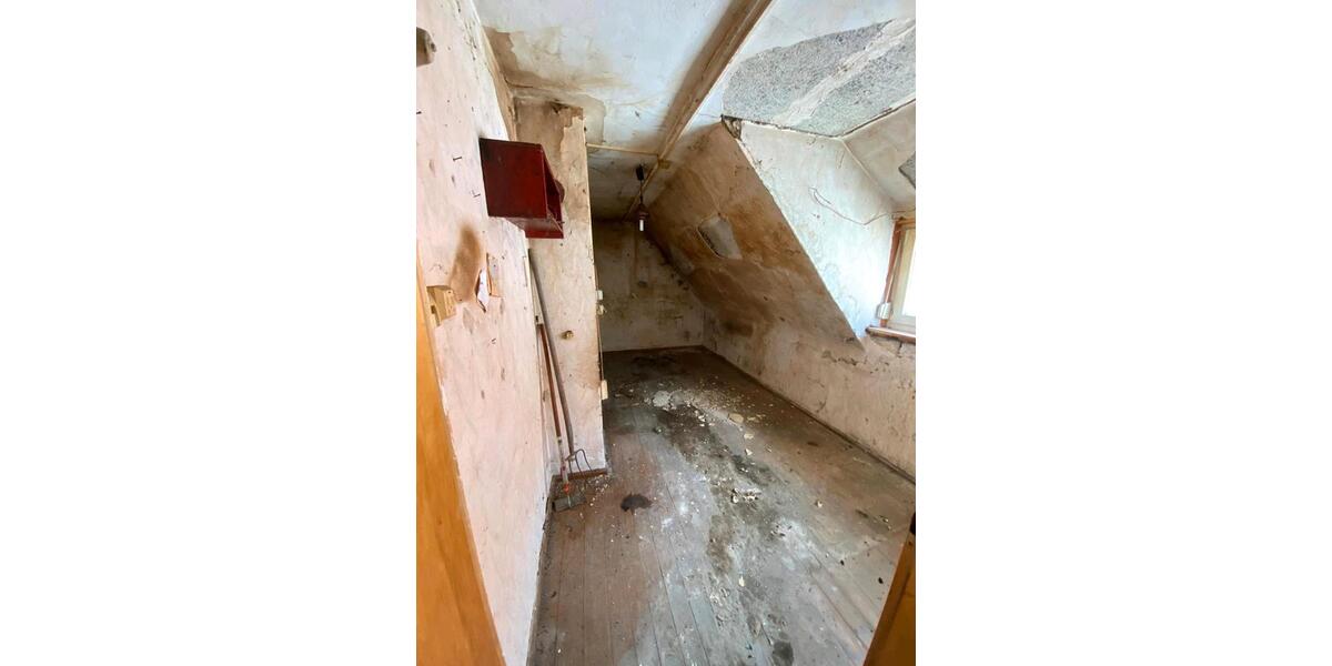Einfamilienhaus Kronach - 5 Zimmer, 130 m&sup2;, 49.000&euro; | Angebot:24017267