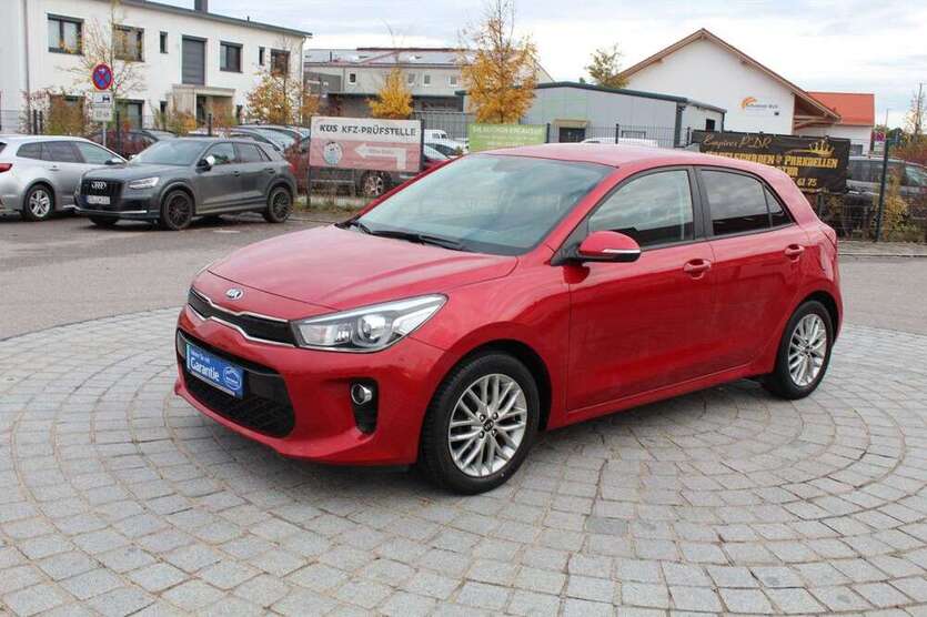 Kia Rio 85.000 km 10.500 € Pastetten 85669