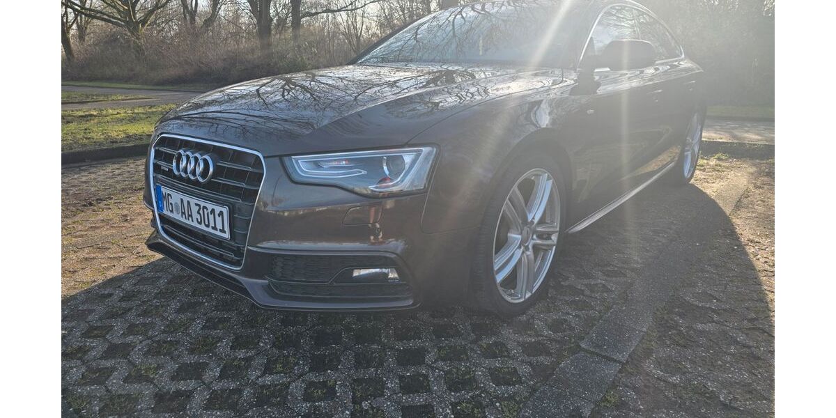 Audi A5 200.000 km 16.880 &euro; Mönchengladbach 41236