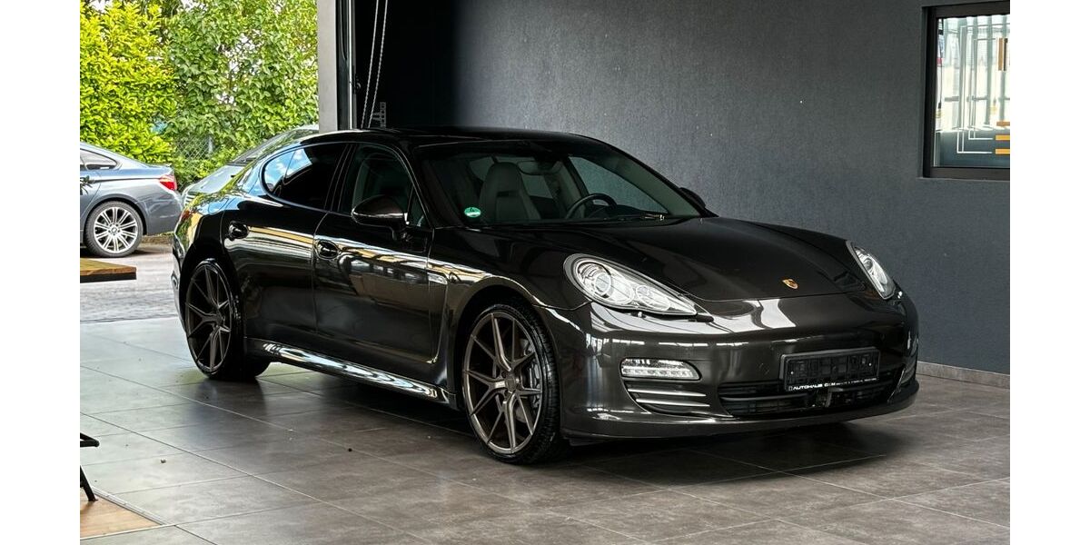 Porsche Panamera 119.000 km 29.999 &euro; Gäufelden 71126