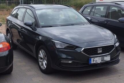 Seat Leon 41.200 km 19.800 &euro; Frankfurt am Main 60386