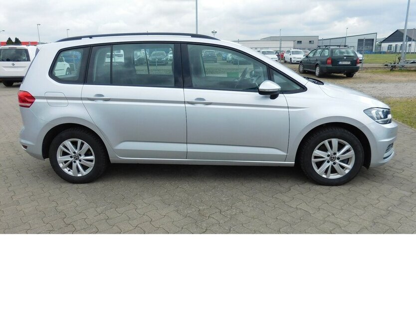 Touran 1.5 Comfortlin TSI BMT 5 Sitze Navi Klima