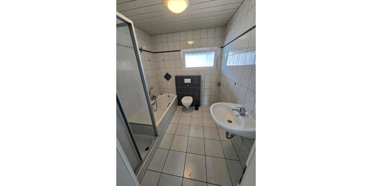 Reihenhaus Reinheim - 5 Zimmer, 125 m&sup2;, 1.450&euro; | Angebot:25977482