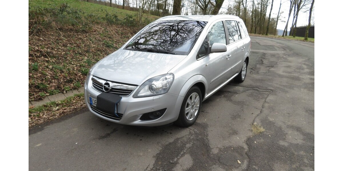 Opel Zafira 55.400 km 6.900 &euro; Olpe 57462