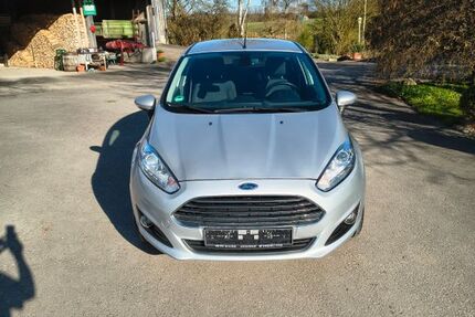 Ford Fiesta 144.000 km 4.890 &euro; Waldstetten 89367