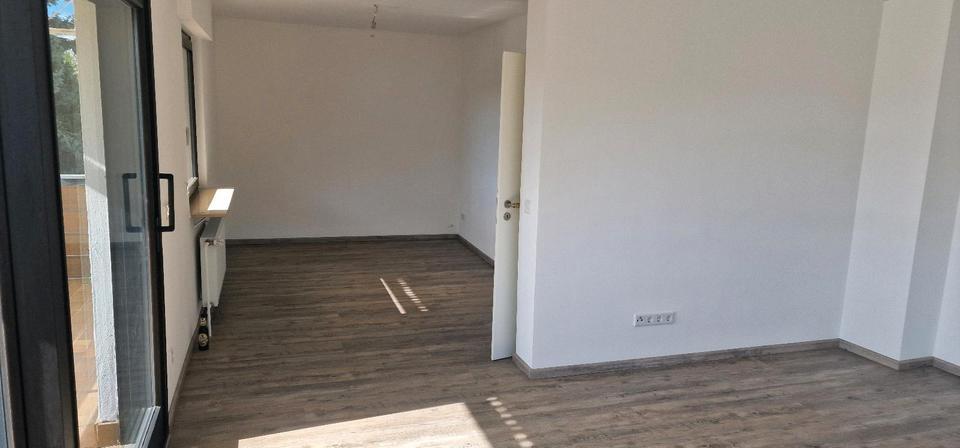 Zweifamilienhaus, 158 qm Wohnfläche, 734 qm Grund, provisionsfrei