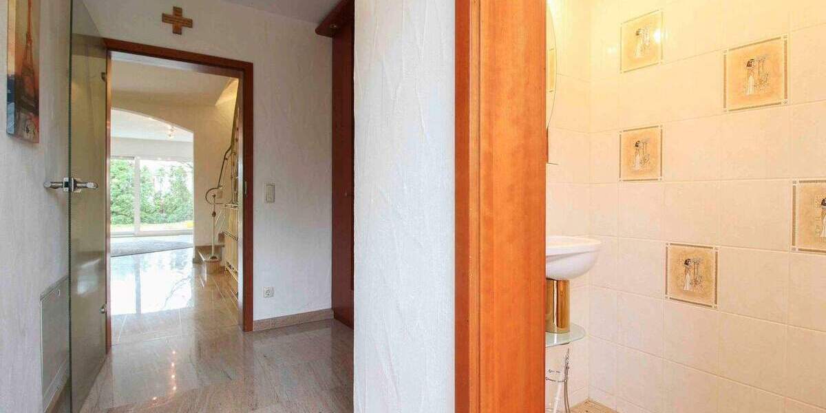 Modernisiertes Reiheneckhaus in Babenhausen - Gartenidylle und eigene Tiefgarage inklusive 5 zimmer