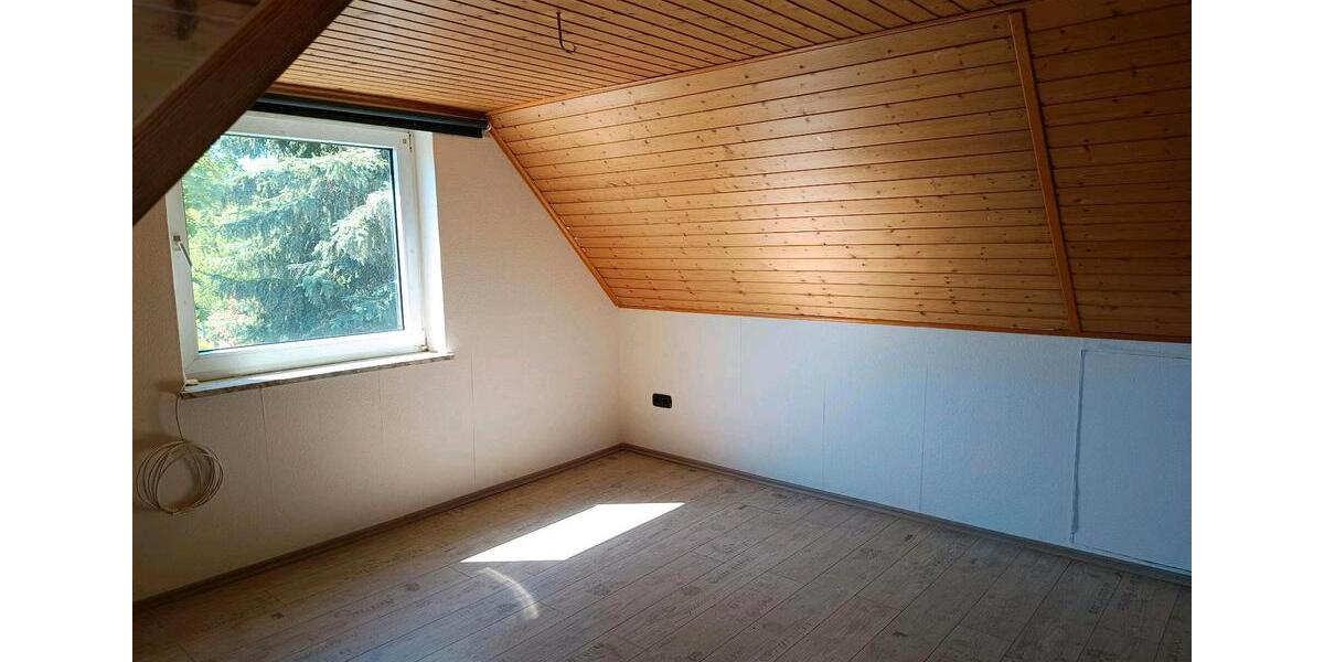 Einfamilienhaus Königslutter am Elm - 7.5 Zimmer, 150 m&sup2;, 180.000&euro; | Angebot:26803319