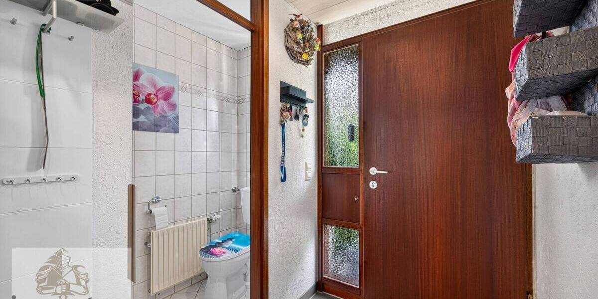 Reihenmittelhaus Heilbronn Sontheim - 6 Zimmer, 122 m&sup2;, 449.000&euro; | Angebot:26920493