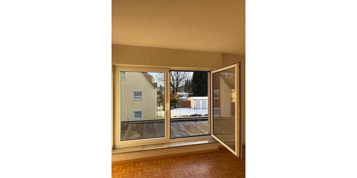 Dachgeschoßwohnung Düren Rölsdorf - 6 Zimmer, 125 m&sup2;, 1.650&euro; | Angebot:25562429