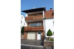 Niederaula, 4 ZKB, DG,110m² + Balkon+Garten - Dachgeschoßwohnung Niederaula Mengshausen | Angebot:23815966