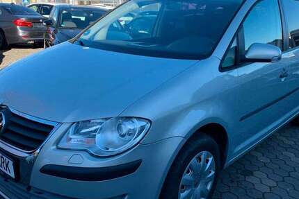 VW Touran 111.717 km 7.999 &euro; Mechernich Kommern 53894