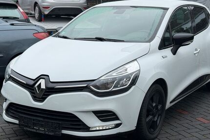 Renault Clio 160.000 km 4.599 &euro; Bad Breisig 53498