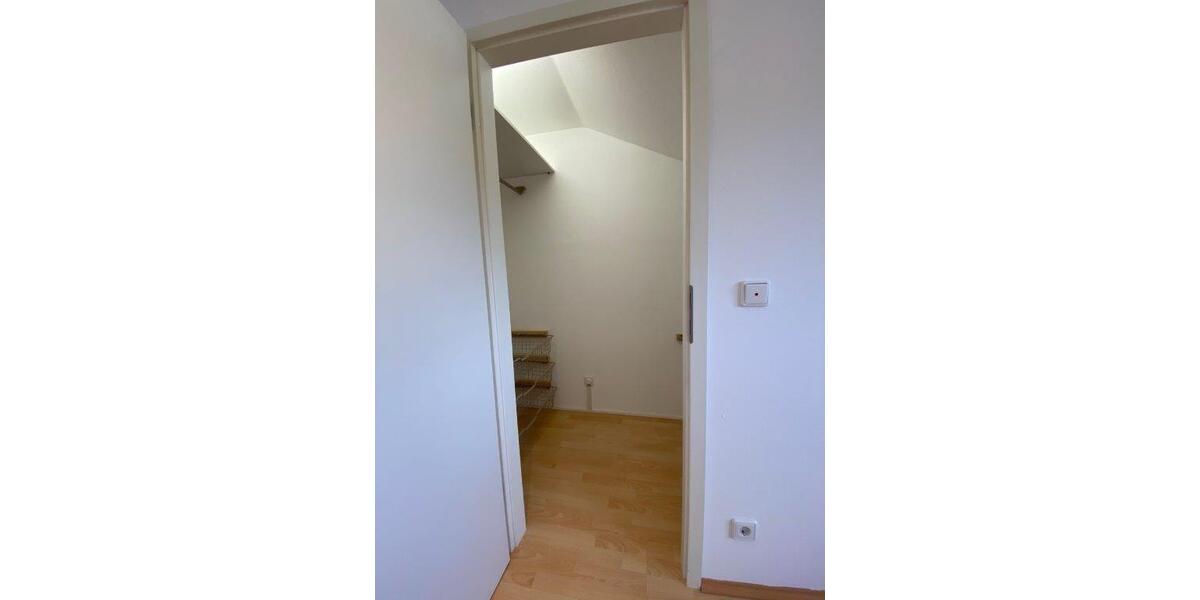 Dachgeschoßwohnung Mörlenbach - 2 Zimmer, 70 m&sup2;, 640&euro; | Angebot:25902133