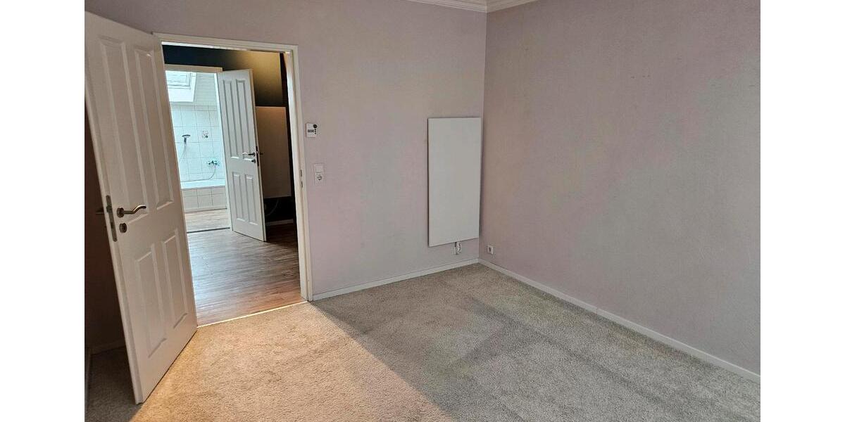 Dachgeschoßwohnung Lippstadt Overhagen - 2 Zimmer, 58 m&sup2;, 139.000&euro; | Angebot:26920836