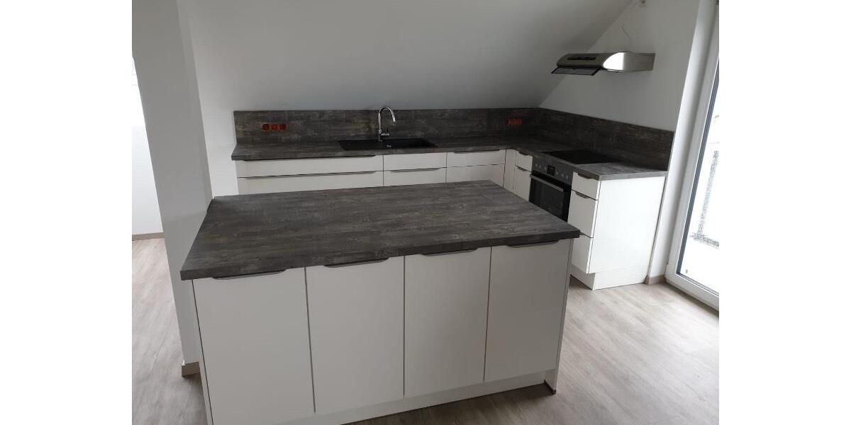 Dachgeschoßwohnung Eichenzell - 3 Zimmer, 84 m&sup2;, 800&euro; | Angebot:26385300