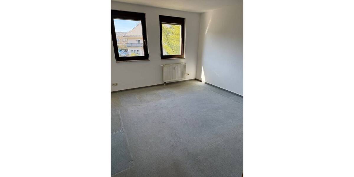 Etagenwohnung Mittweida - 3 Zimmer, 82 m&sup2;, 119.000&euro; | Angebot:26188662
