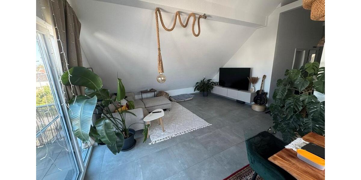 Dachgeschoßwohnung Griesheim - 3 Zimmer, 89 m&sup2;, 1.350&euro; | Angebot:26395162