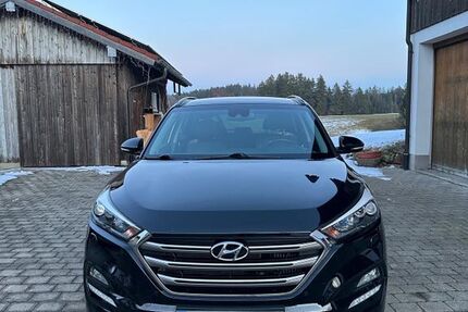 Hyundai TUCSON 109.500 km 15.900 &euro; Wald 87616
