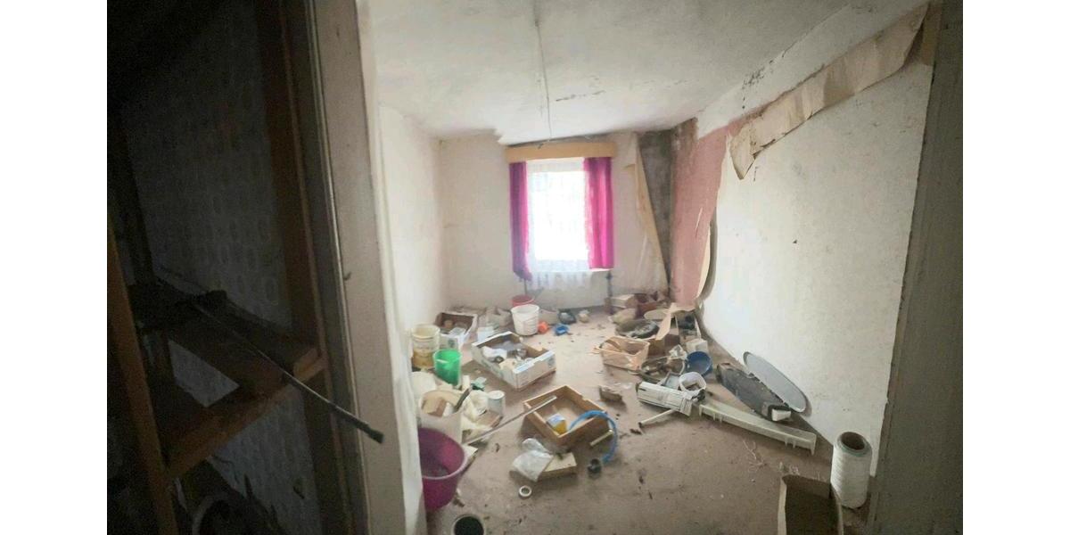 Einfamilienhaus Sondershausen - 8 Zimmer, 120 m&sup2;, 22.800&euro; | Angebot:23360012