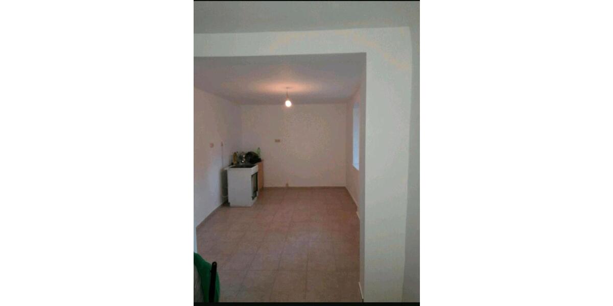 Reihenhaus Allstedt - 7 Zimmer, 140 m&sup2;, 67.000&euro; | Angebot:26521044
