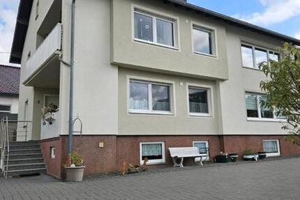 Haus Daun - 10 Zimmer, 275 m&sup2;, 365.000&euro; | Angebot:25378150