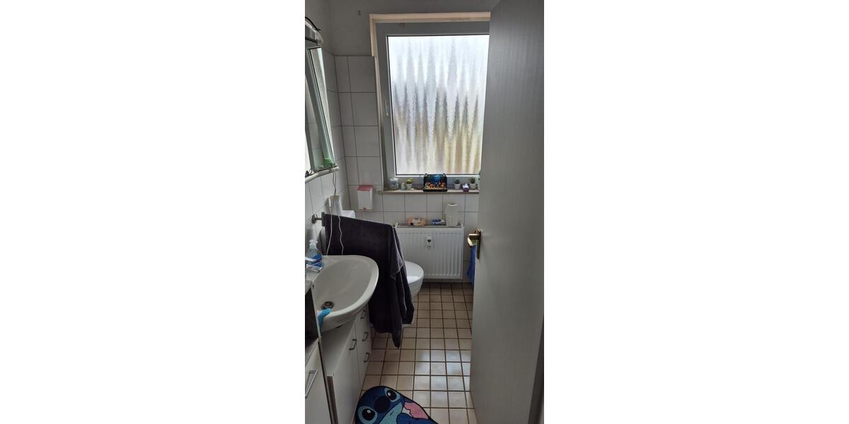 Etagenwohnung Felsberg - 4 Zimmer, 79 m&sup2;, 900&euro; | Angebot:25239514
