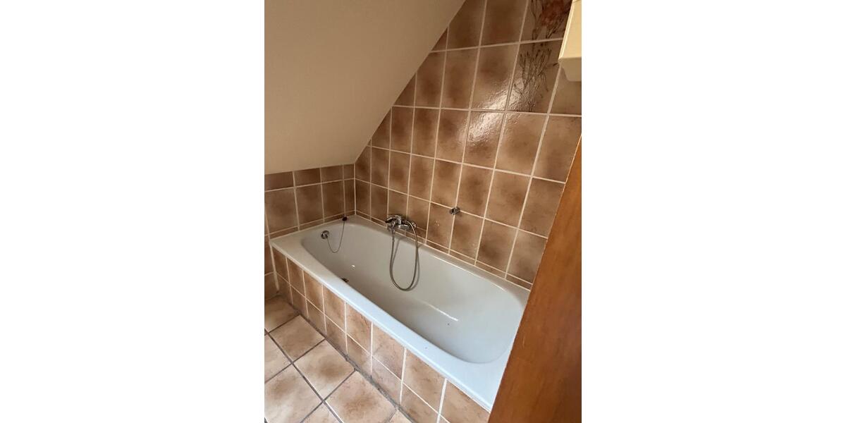 1 Zi. DG Wohnung in Hemer ab sofort 1 zimmer