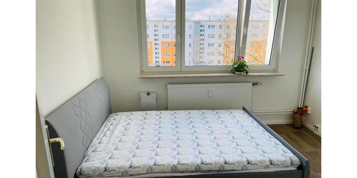 Etagenwohnung Hermsdorf - 6 Zimmer, 120 m&sup2;, 1.010&euro; | Angebot:26030078