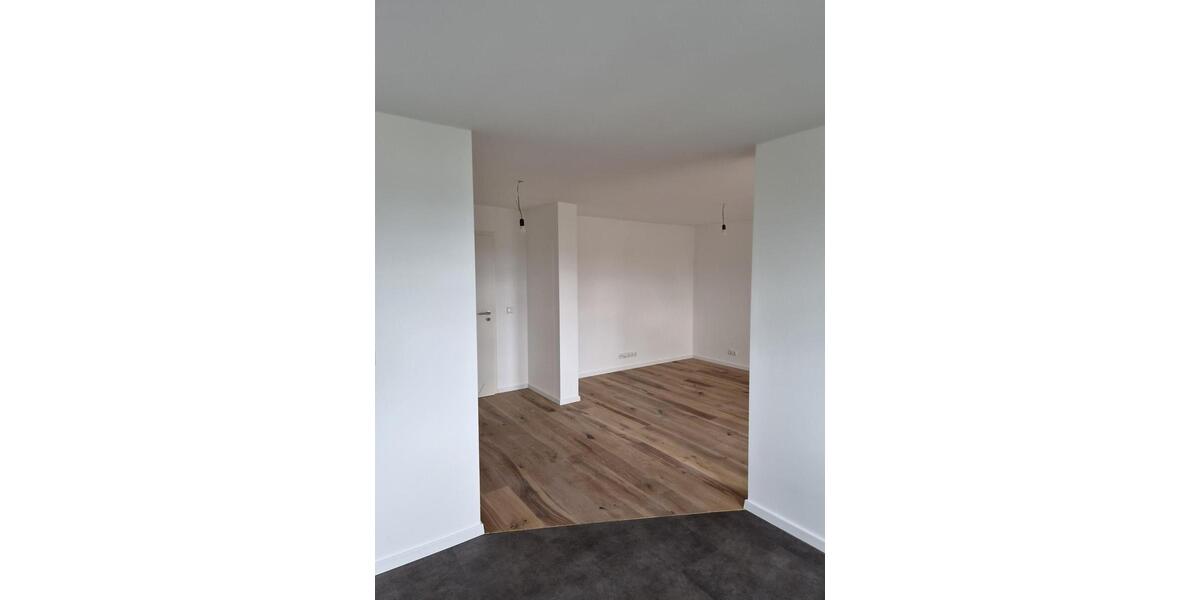 Ab 01.07. großzügig Wohnen in FalkensteinVogtl. - Erstbezug nach hochwertiger Sanierung! - Dachgeschoßwohnung Falkenstein | Angebot:26769017