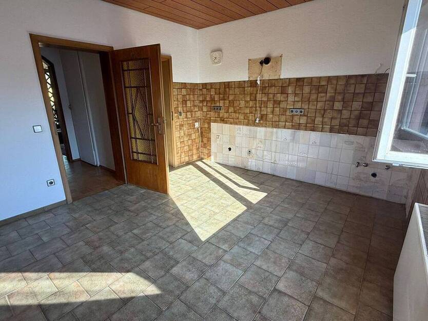 Familien aufgepasst! Hier ist Ihr neues Zuhause! Einfamilienhaus mit riesigem Grundstück!