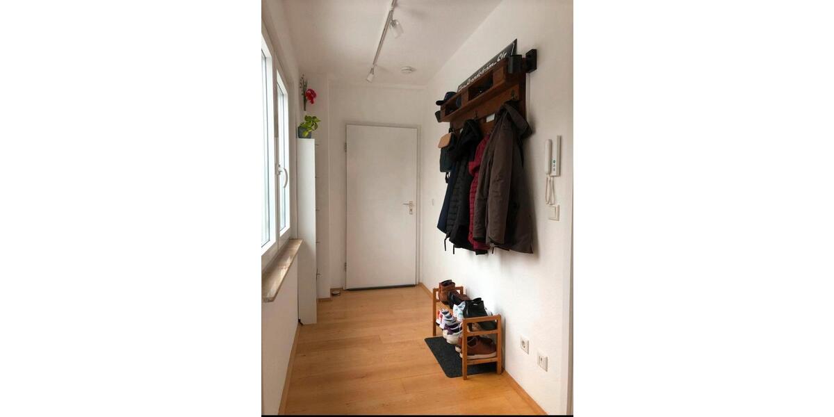 Dachgeschoßwohnung Wermelskirchen - 3 Zimmer, 64 m&sup2;, 195.000&euro; | Angebot:23863611