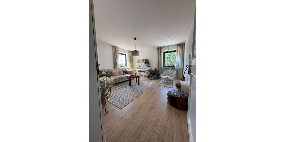 Etagenwohnung Eggenfelden - 4 Zimmer, 130 m&sup2;, 1.000&euro; | Angebot:27157089