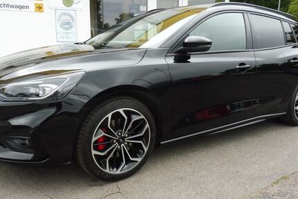 Ford Focus 100.000 km 16.989 &euro; Wedemark 30900