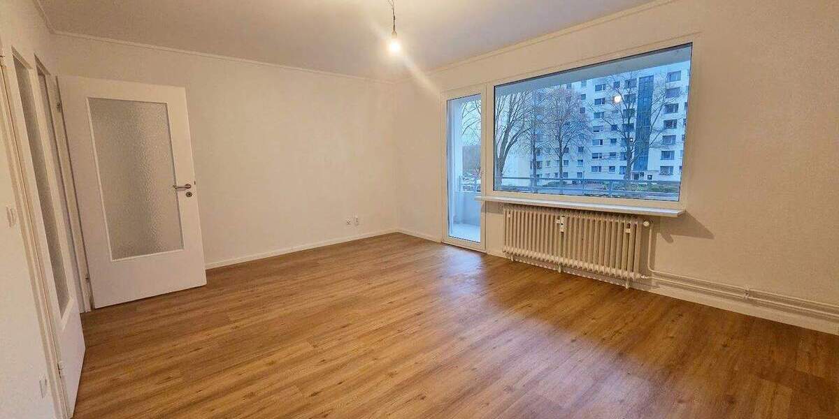 Familien aufgepasst: 4 Zimmer Wohnung + 2 Balkone, Einbauküche, Gäste-WC 4 zimmer