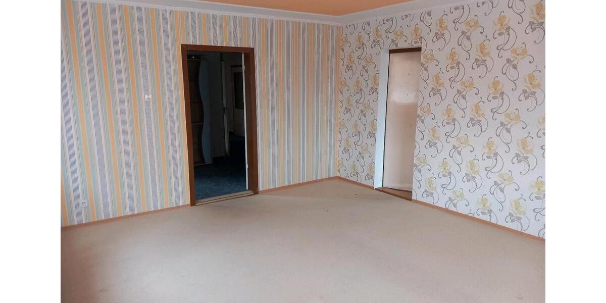 Bauernhaus, Landhaus Gröditz - 7 Zimmer, 280 m&sup2;, 210.000&euro; | Angebot:27245475
