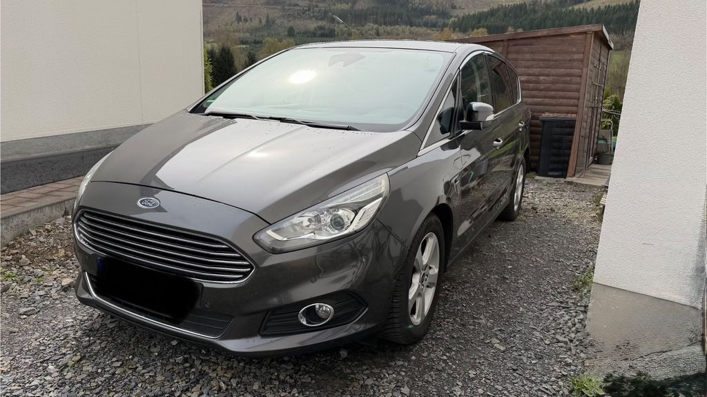 Ford S-Max 189.000 km 11.400 &euro; Lennestadt 57368