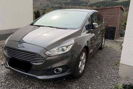 Ford S-Max 189.000 km 11.800 &euro; Lennestadt 57368