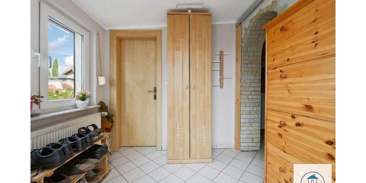+DD: Romantische 5-R-DHH im Landhausstil + Nebenhaus zu vermieten! Garage + Garten mit Pool & Sauna+ 6 zimmer