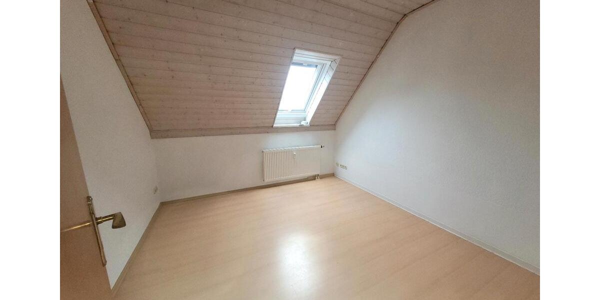 Dachgeschoßwohnung Bad Muskau - 4 Zimmer, 105 m&sup2;, 680&euro; | Angebot:25210635