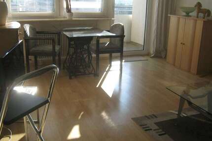 Zimmer Eschborn - 1 Zimmer, 1.250&euro; | Angebot:22851064